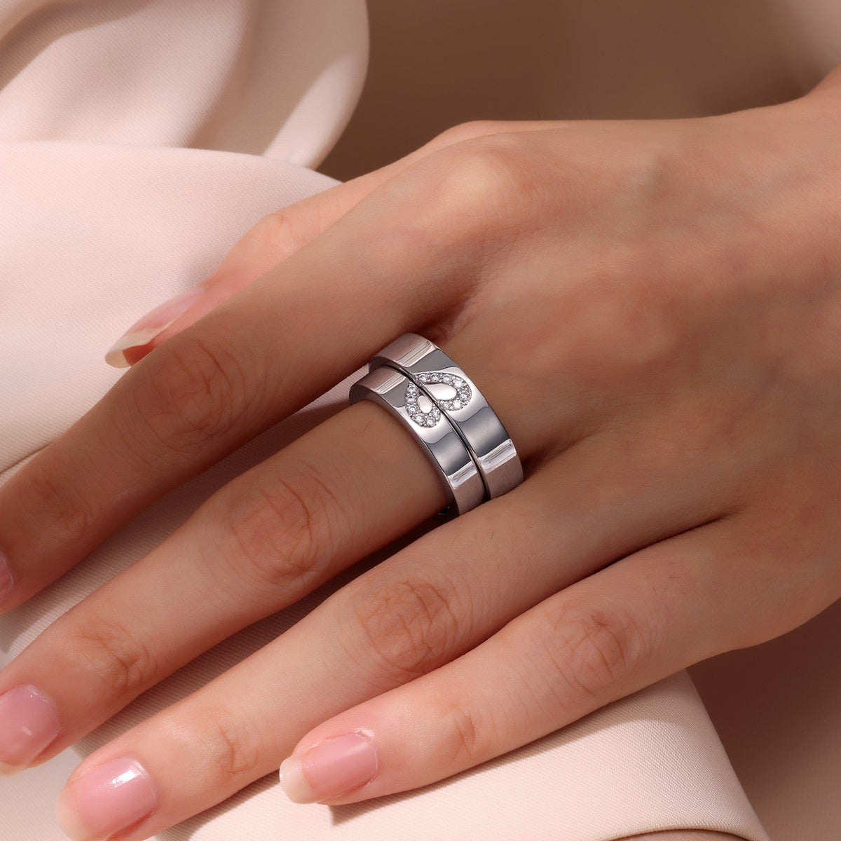 Modern Couple-Love Ring