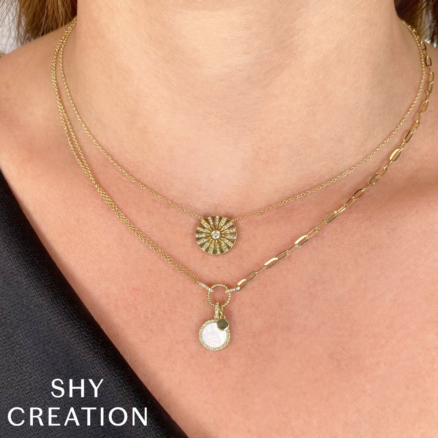 0.13CT DIAMOND & 0.57CT MOTHER OF PEARL 14K Y/G CIRCLE PAPER CLIP LINK NECKLACE
