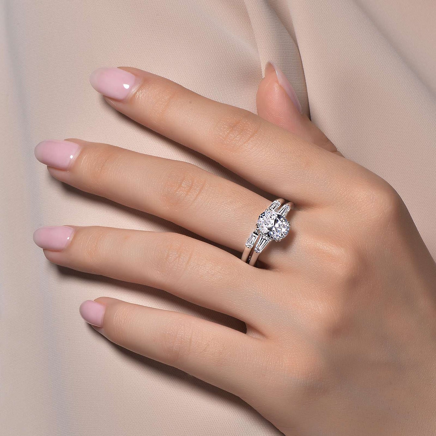Oval Wedding Set