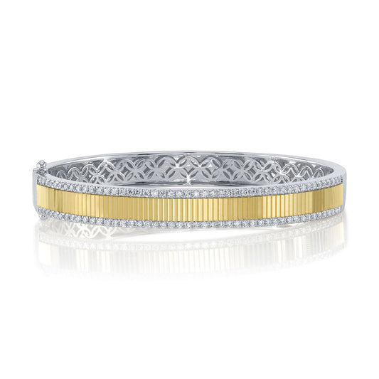 1.06CT 14K2T W/Y DIAMOND RIBBED BANGLE