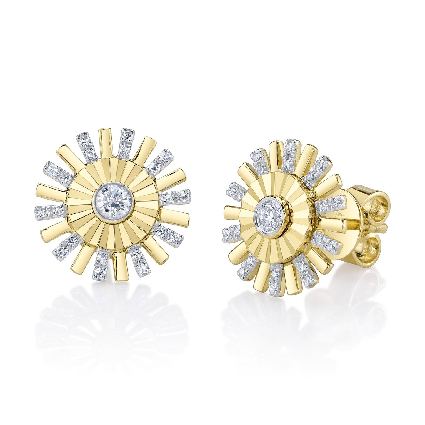 0.22CT 14K Y/G DIAMOND BEZEL RIBBED STUD EARRING