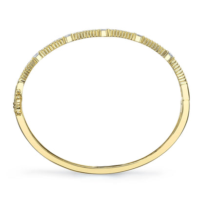 1.13CT 14K Y/G DIAMOND EMERALD RIBBED BANGLE