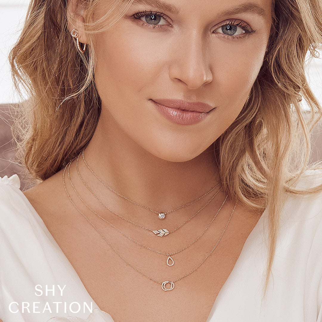 0.07CT 14K R/G DIAMOND LOVE KNOT CIRCLE NECKLACE